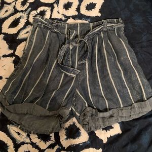 Paper bag denim like shorts